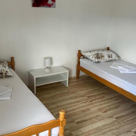 Appartement Apartman Malekin à Prozor Extérieur photo