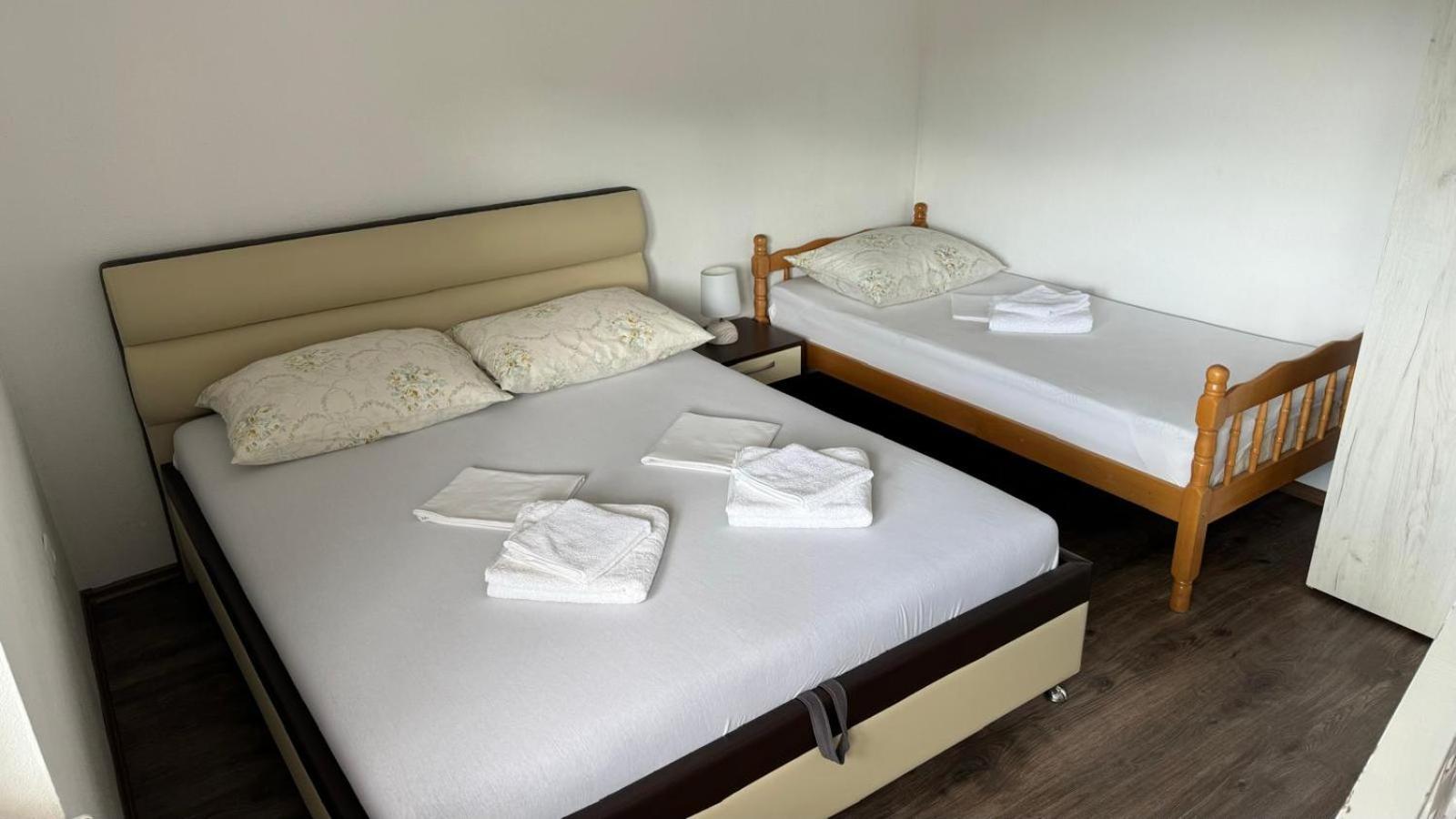 Appartement Apartman Malekin à Prozor Extérieur photo
